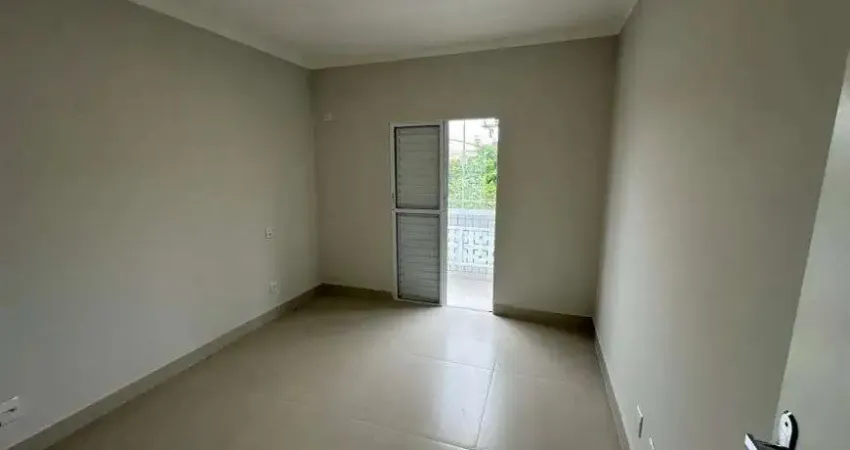 Apartamento de 2 dormitórios 80m² todo reformado na Aparecida