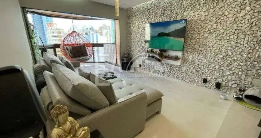 Cobertura Duplex Incrível em Santos – Vista Mar e 1/2 Quadra da Praia!