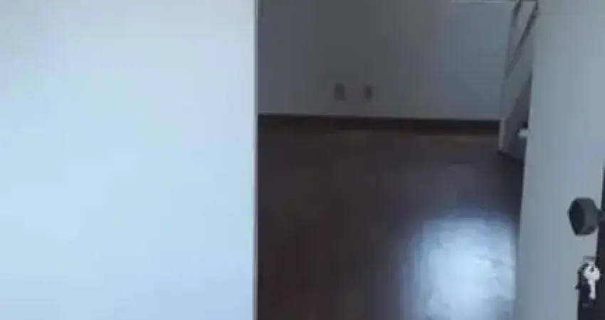 Sala Comercial com mezanino para alugar no Itaigara com 33m2