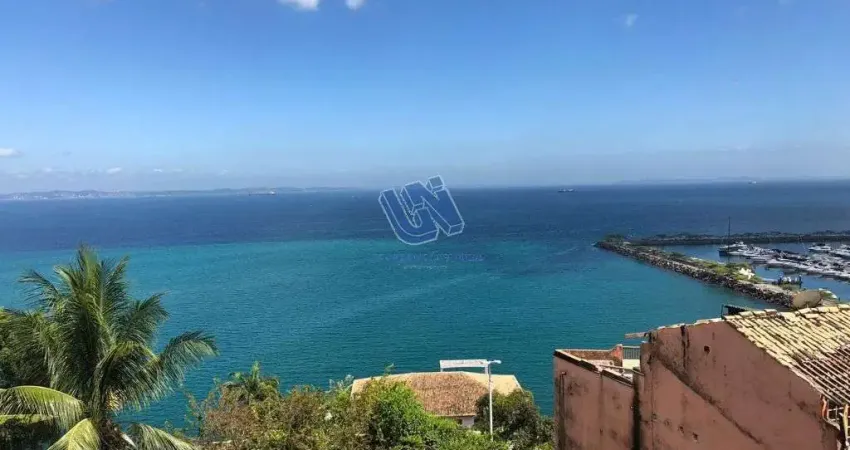 Casa com 3 pavimentos 482m2 com vista mar no Dois de Julho