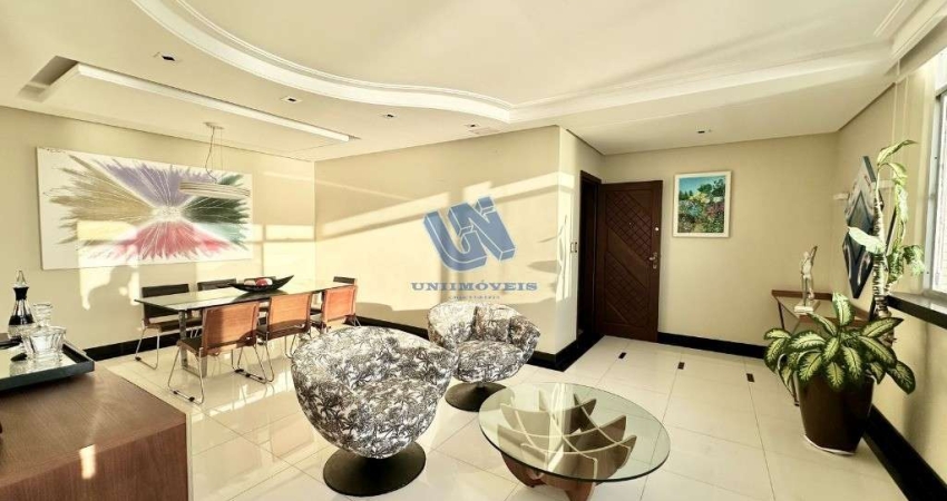 Apartamento originalmente com 4 quartos sendo 1 suíte com vista mar na barra 184m2