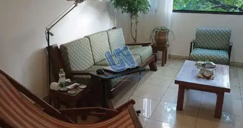 Casa Duplex em Condomínio  com  3/4 área de 150,00m²- Horto Bela Vista