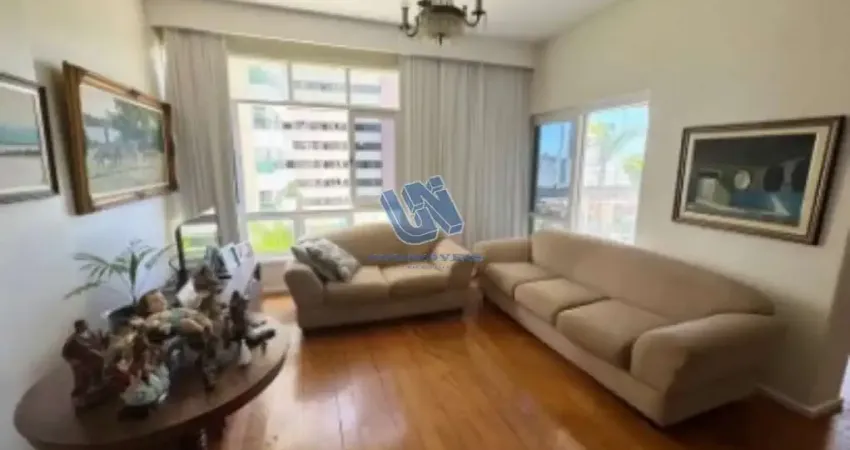 Apartamento 4 Quartos sendo uma suíte a Venda 220m2 na Graça