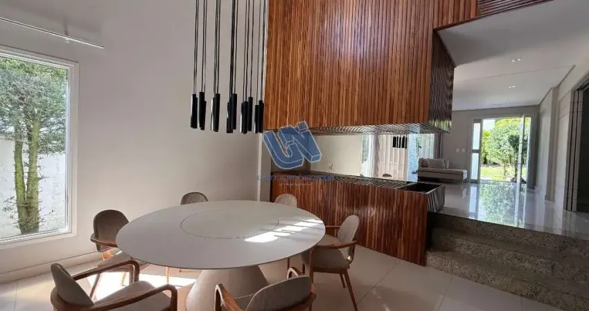 Casa em Condomínio em Alphaville I Mobiliada com 4 Quartos  700m2
