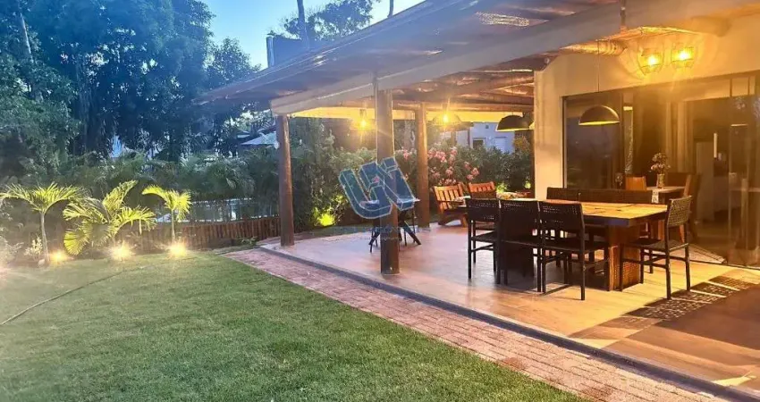 Casa duplex em condominio com 3 quartos sendo 2 suítes mobiliada em praia do forte