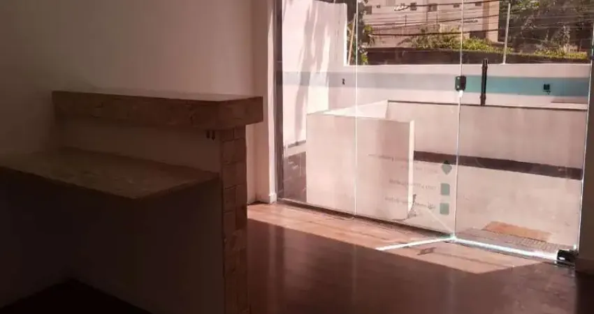 Casa comercial área total: 343m2, área construída: 149m2 bairro da pituba.