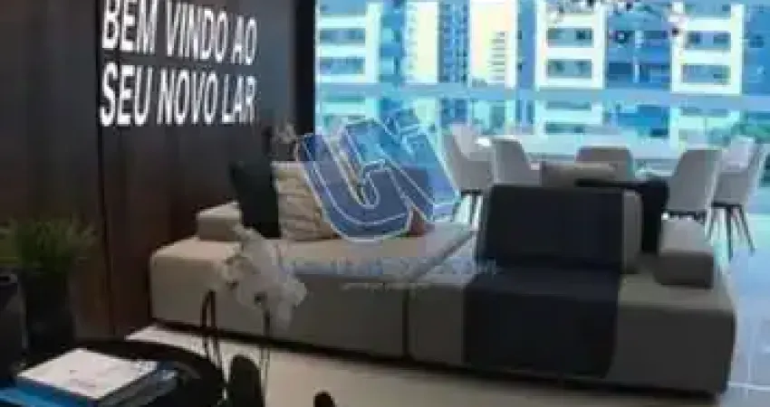 Apartamento mobiliado no season residence com 3 suítes revertido para master com closet e dois banheiros (ele e ela) 126m2 na pituba