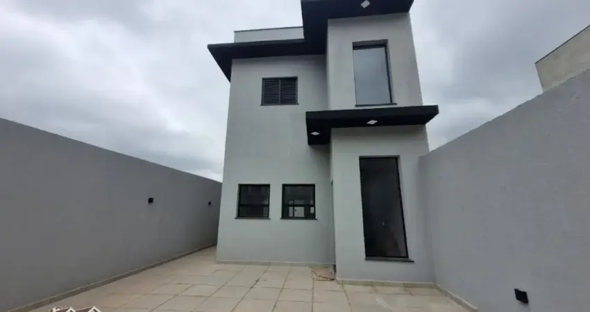 Sobrado exclusivo com 3 dormitórios e 3 vagas em Caieiras !