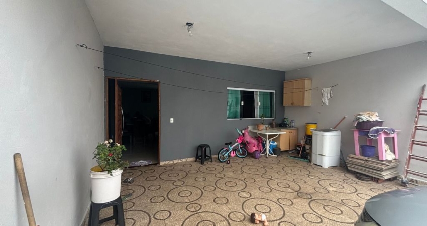 Encantadora Casa Térrea de 2 Dormitórios no Jardim Europa - Caieiras