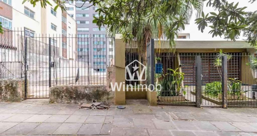 Terreno à venda, 726 m² por R$ 2.000.000,00 - Petrópolis - Porto Alegre/RS