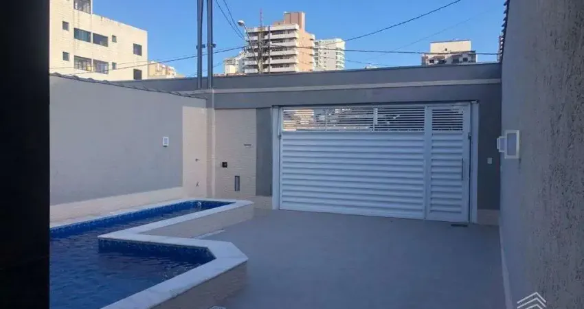 Casa dos Sonhos com 3 Suítes, Piscina e Churrasqueira! Seu Paraíso Pessoal!