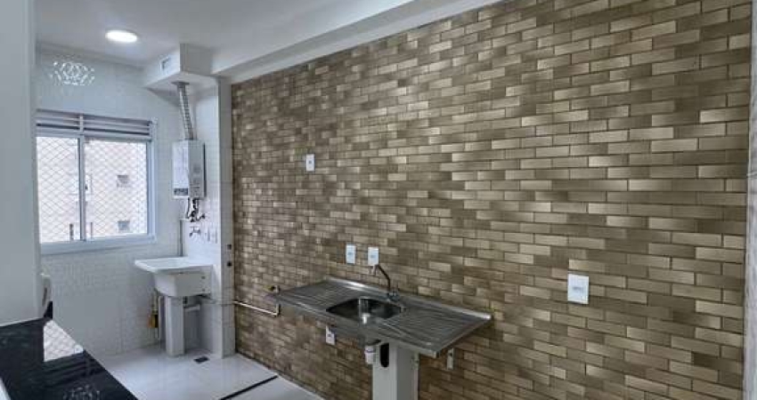 Apartamento 2 Dormitórios 1 Vaga e Quadra Poliesportiva a 350m da Praia