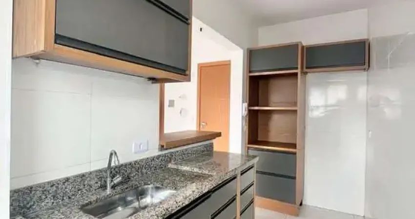 Seu apto no canto do forte: conforto, lazer completo e a poucos passos do mar!