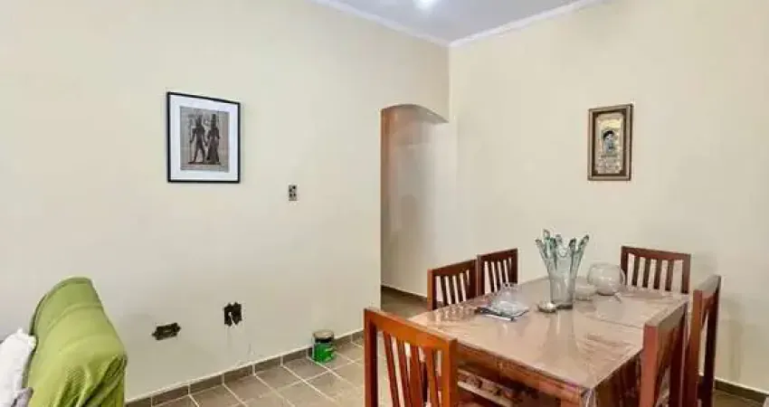 Apartamento amplo no canto do forte com lazer, segurança e conforto total