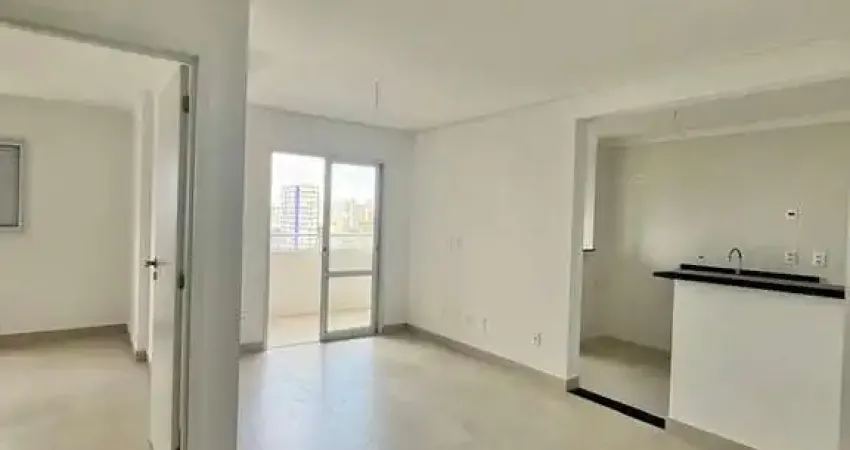 Viva o conforto de um apto moderno com vista aberta e lazer completo na praia