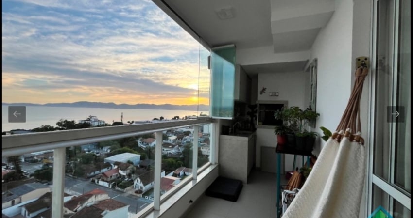 Apartamento duplex com Linda vista para o mar no bairro Barreiros