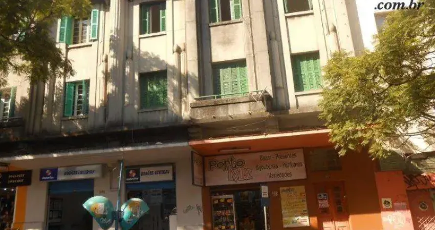 Apartamento com 3 quartos para alugar na Avenida Borges de Medeiros, 970, Centro, Porto Alegre