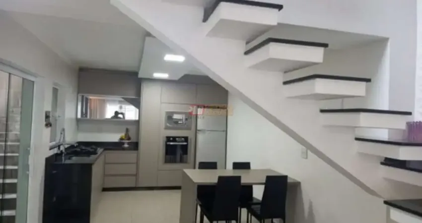 Sobrado no Bairro Vila Sacadura Cabral em Santo André.