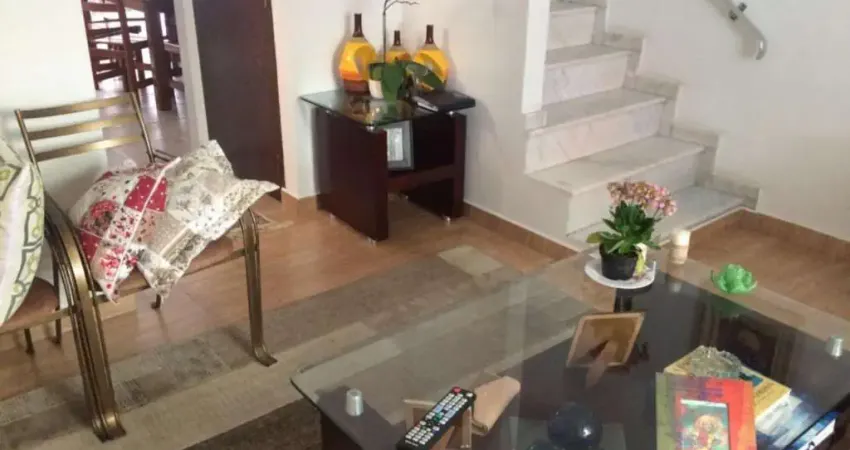 Sobrado no Bairro Jardim Patente Novo em São Paulo.
