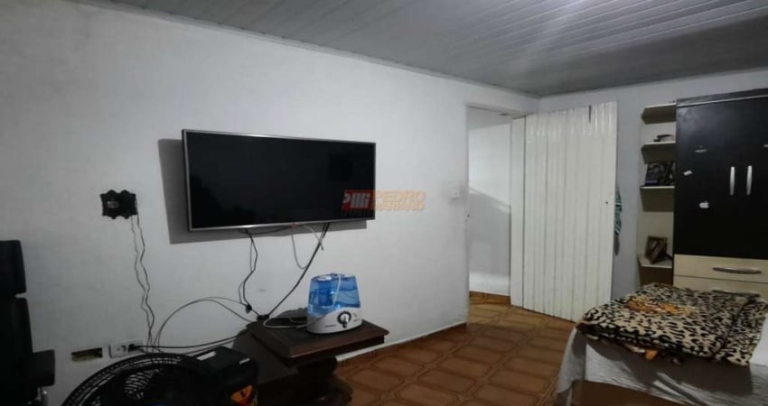 Casa Térrea no Bairro Vila Sacadura Cabral em Santo André.