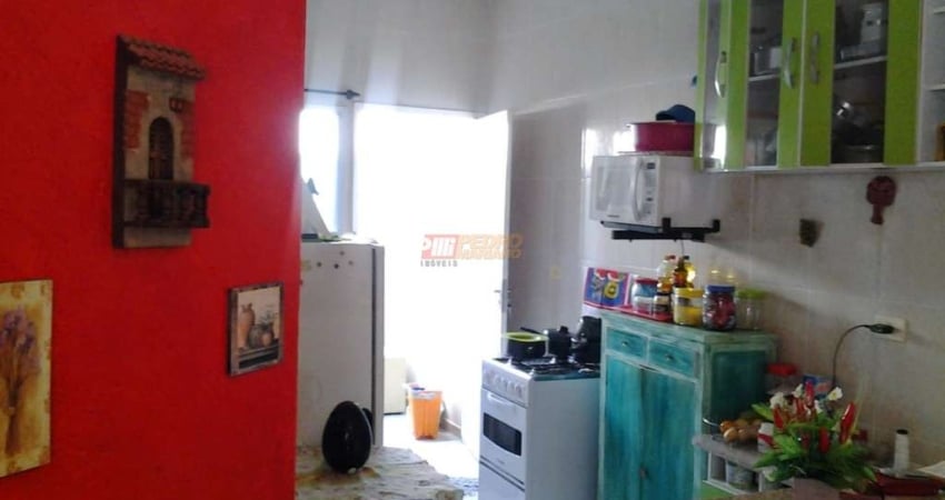 Casa Térrea no Bairro Maracanã em Praia Grande