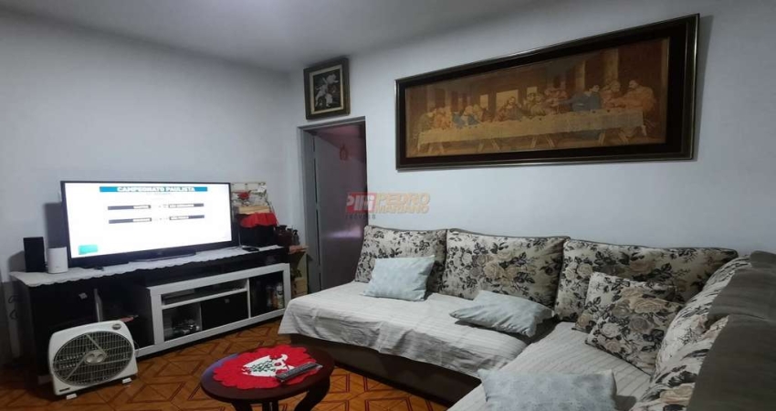Casa Térrea no Bairro Vila Sacadura Cabral em Santo André.