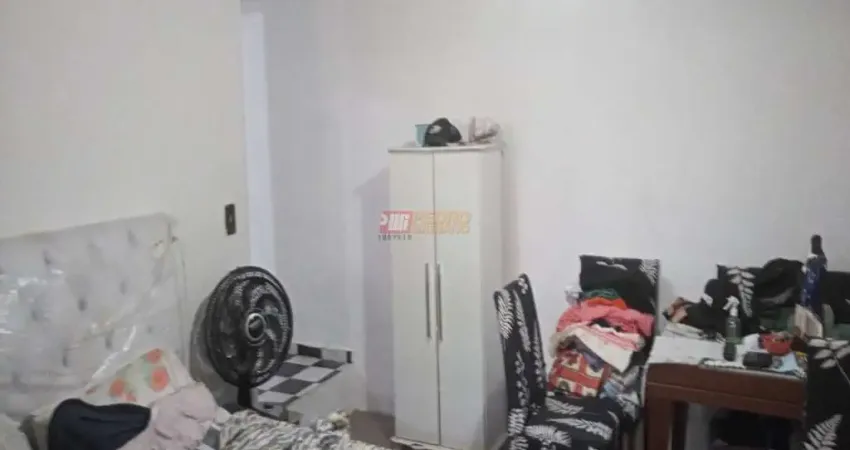 Casa Térrea no Bairro Vila Sacadura Cabral em Santo André