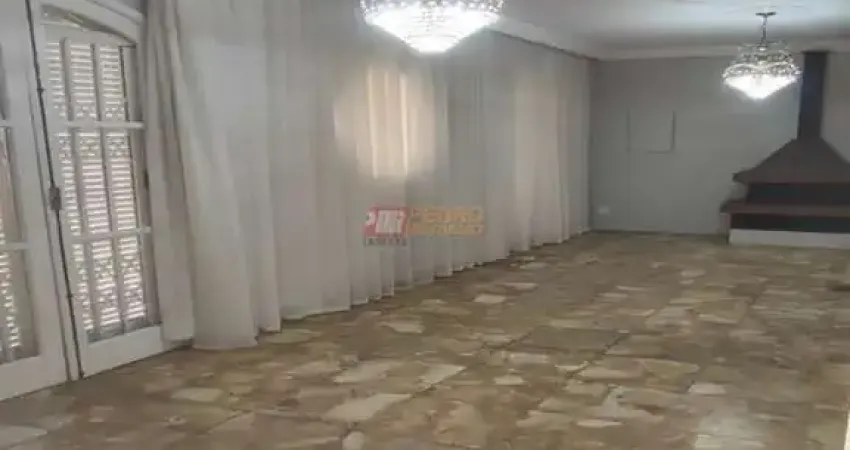 Casa com 4 quartos para alugar na Rua Paquequer, 124, Santa Maria, Santo André