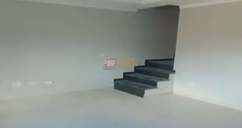 Sobrado no Bairro Jardim do Estádio em Santo André.