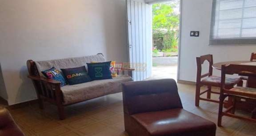 Casa Térrea no Bairro Parque Oratório em Santo André