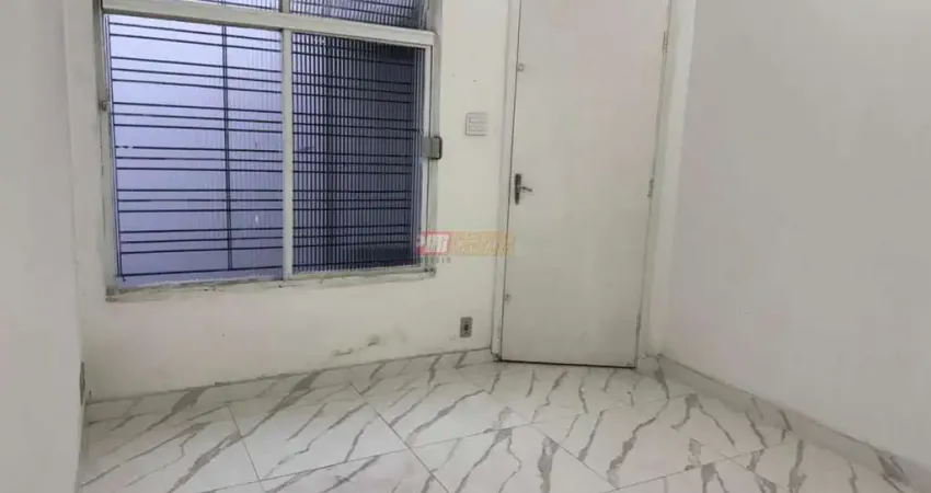 Casa com 2 quartos para alugar na Rua Luís Aponi, 142, Vila Príncipe de Gales, Santo André