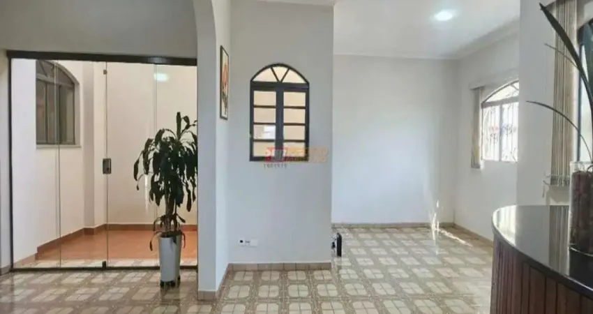 Casa com 4 quartos para alugar na Rua das Figueiras, 2865, Campestre, Santo André