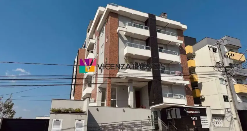 Apartamento com 3 dormitórios, sendo 1 suíte, 2 vagas de garagem, bairro Costa e Silva - Joinville/SC.