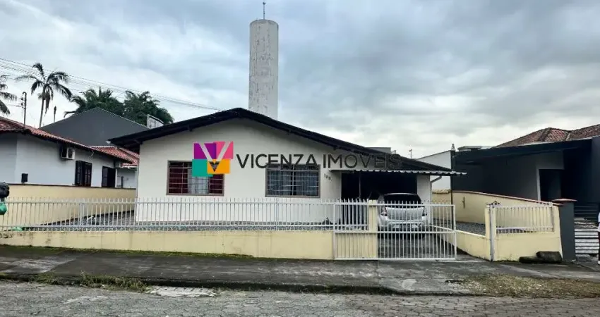 Terreno á venda com área de 366,93m², bairro Santo Antônio, Joinville/SC.