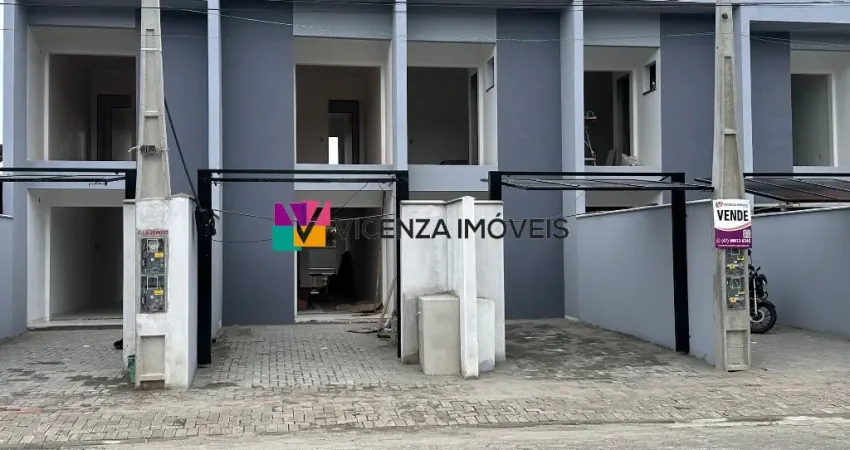 Sobrado geminado com 2 suítes,  á venda no bairro comasa - joinville - sc.