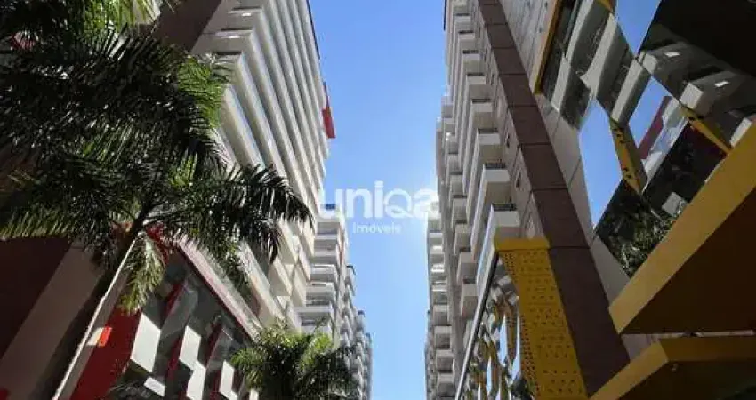 Apartamento central mobilado de 2 dormitórios em santa maria