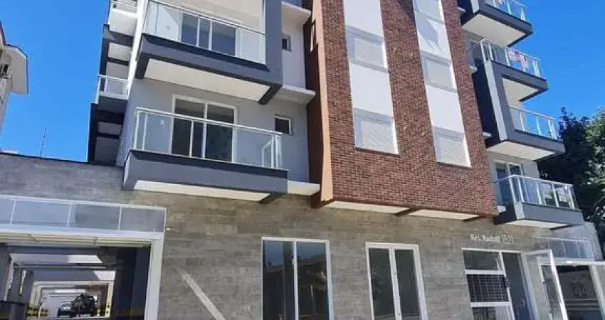 Apto 02 quartos Suíte com Sacada Garagem ed Rudolf perto da UFSM