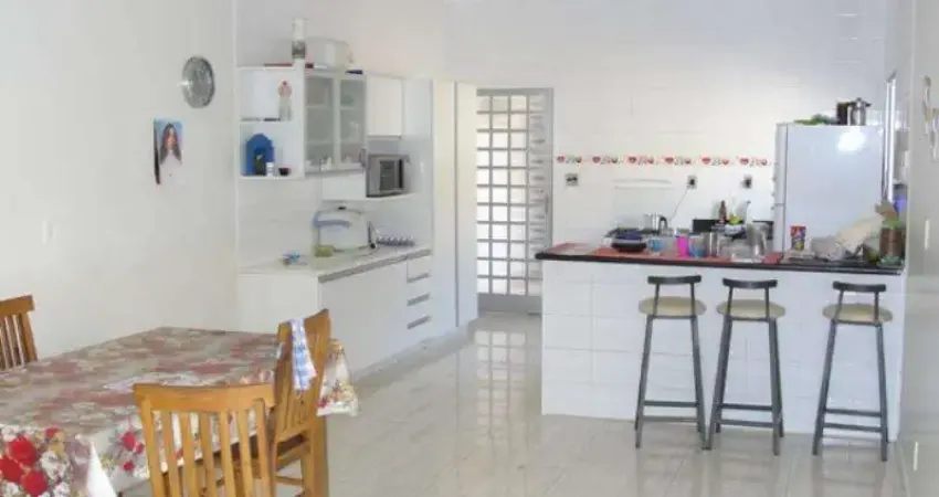 Casa com 3 quartos sendo 3 suítes para venda, 278m² privativos - jardim castelo branco