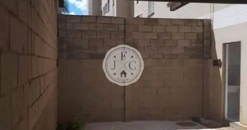 Apartamento térreo com 02 Quartos para Alugar, 45m² - Guaporé