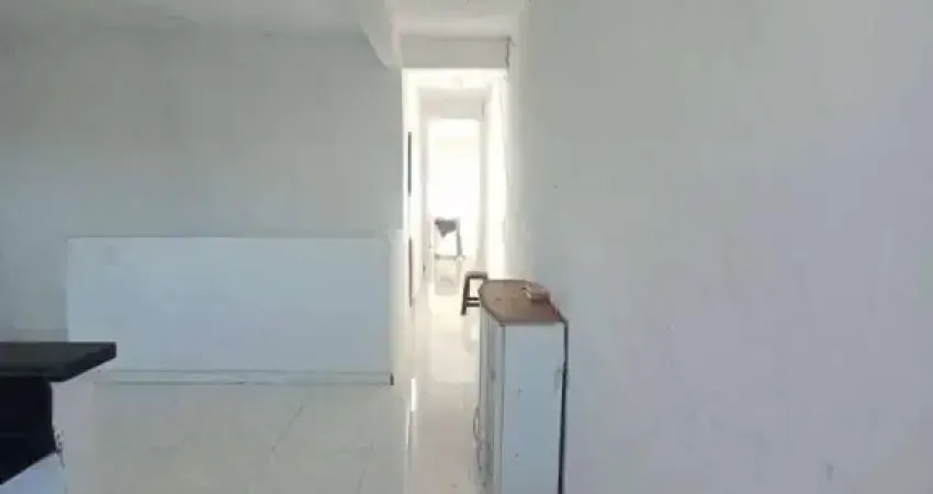 Terreno à venda na Rua Jacarezinho, Cidade Soberana, Guarulhos