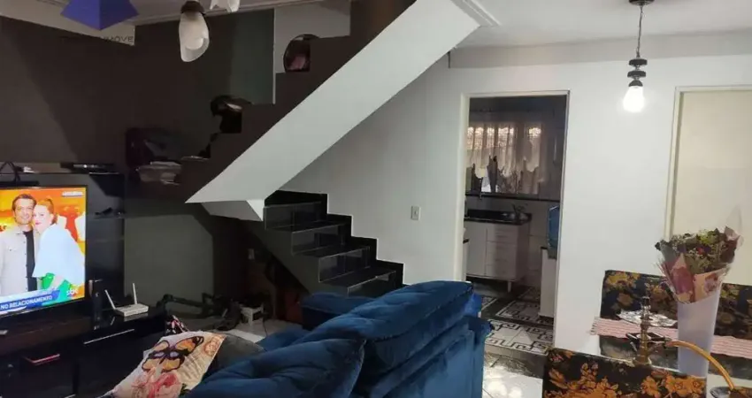 Sobrado com 3 dormitórios à venda, 66 m² por R$ 296.800,00 - Cidade Soberana - Guarulhos/SP