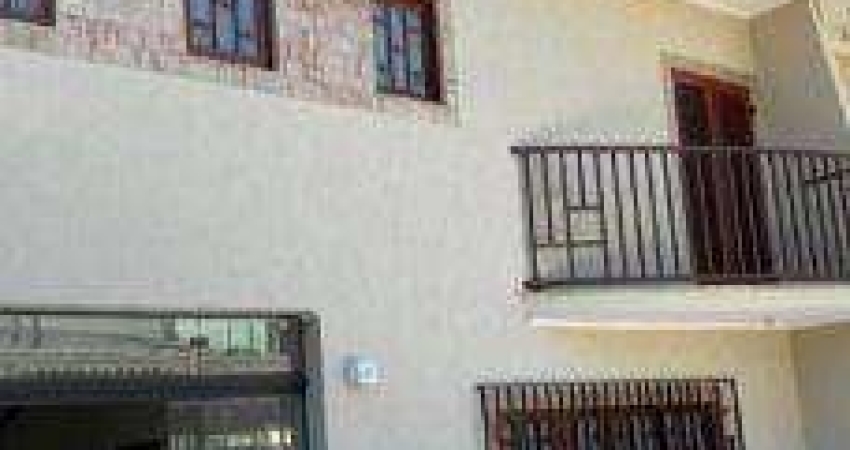 Sobrado à Venda na Vila Galvão – 4 Dorms, 4 Vagas, Espaço Gourmet e Salão de Festas  - R$850.000,00