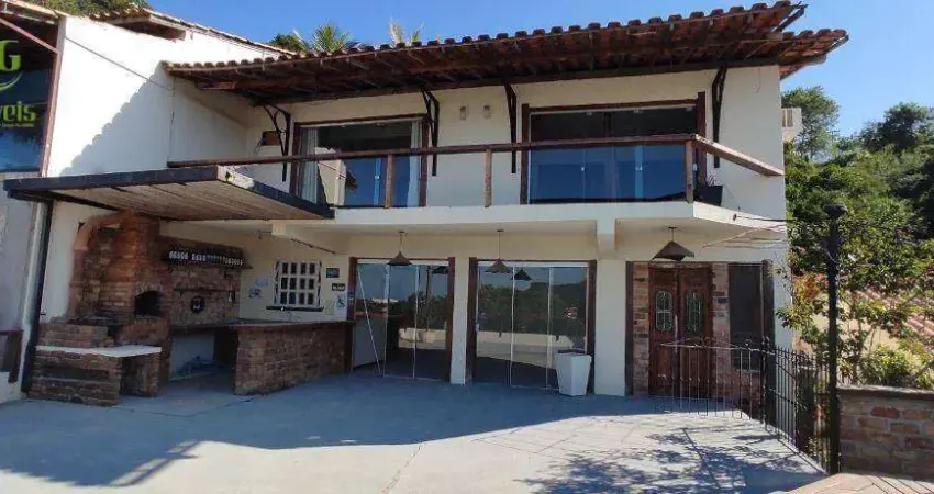 Casa com 4 Quartos para alugar, 394 m² por R$ 8.015/mês - Camboinhas - Niterói/RJ