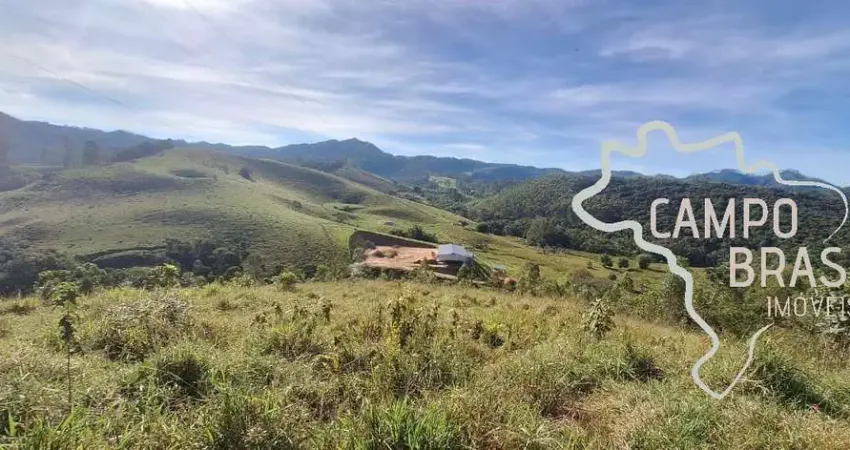 SÍTIO DE 4,9 HECTARES COM VISTA LIVRE PARA MONTANHAS DA SERRA DO MAR! FÁCIL ACESSO.