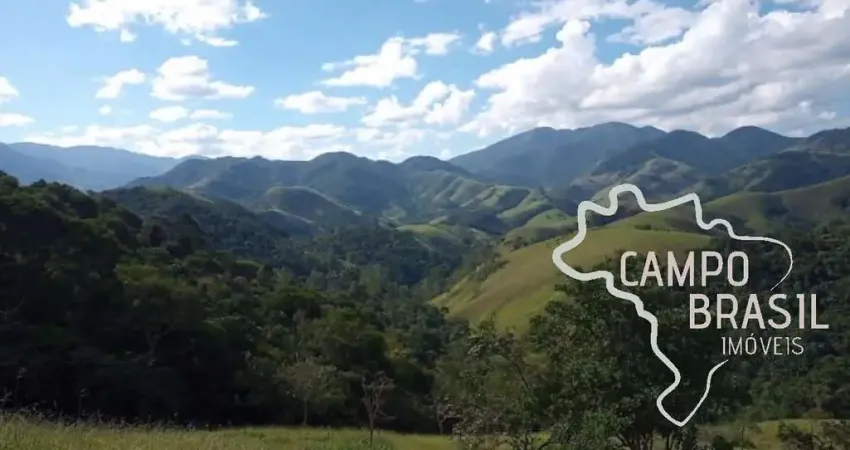 SÍTIO COM 4 PLATORES DE VISTA LIVRE PARA A SERRA DA MANTIQUEIRA.