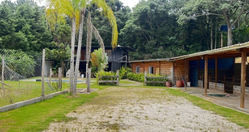 CO00426 - CASA COM 5.537,00M² EM CONDOMÍNIO, EM SÃO ROQUE - SP