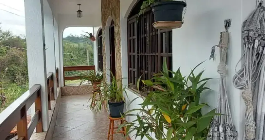 CA00335 - CASA / SOBRADO À VENDA DE 238M² CONSTRUÍDOS, EM SÃO ROQUE - SP