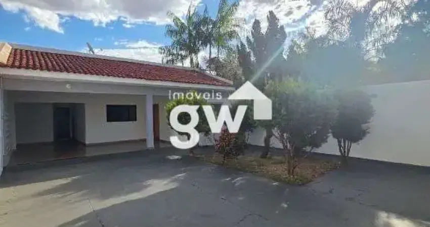 Casa ampla com 2 dormitorios, suite e grande area externa | jardim santa paula - sertaozinho/sp