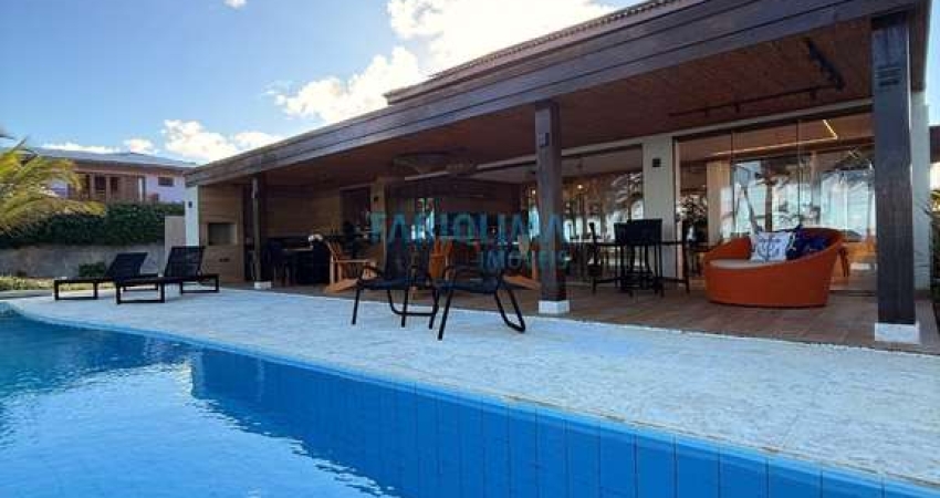 Casa a venda e locação em Busca Vida Resort