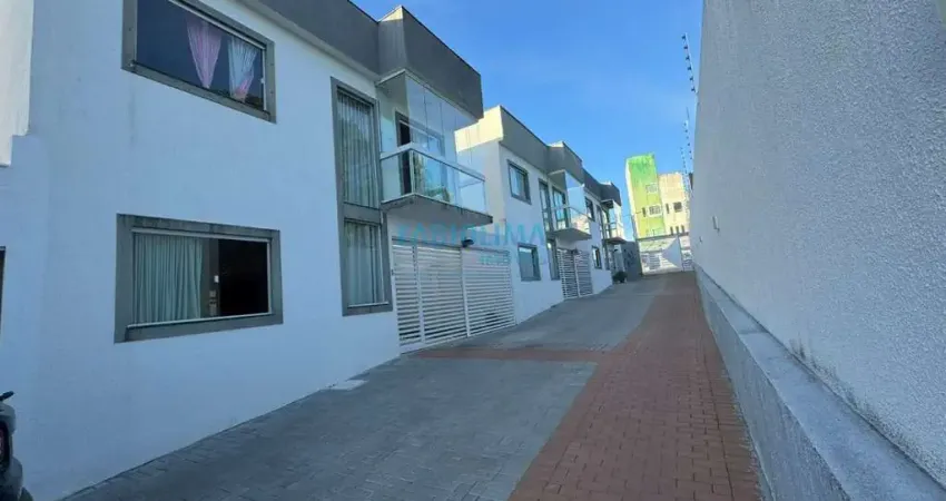 Casa a venda 3 suítes em Buraquinho, Lauro de Freitas, condomínio